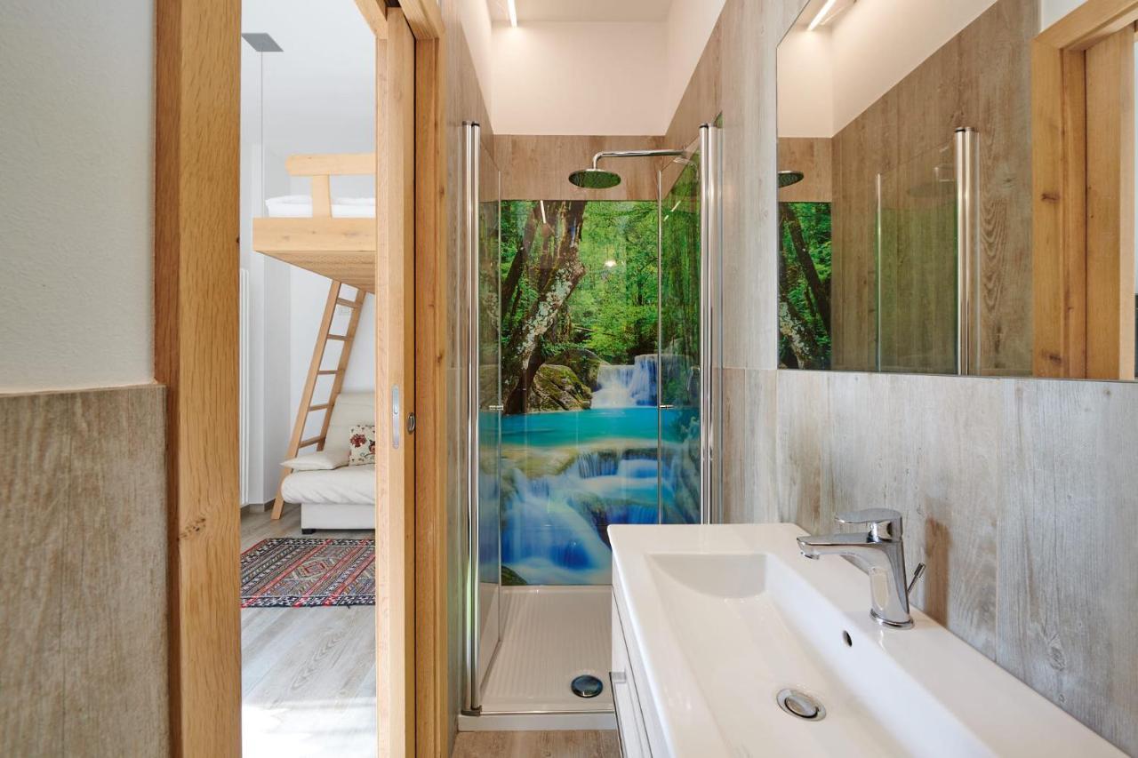 Front Lake Studio With Loft Bed And Pool Bardolino Exterior photo